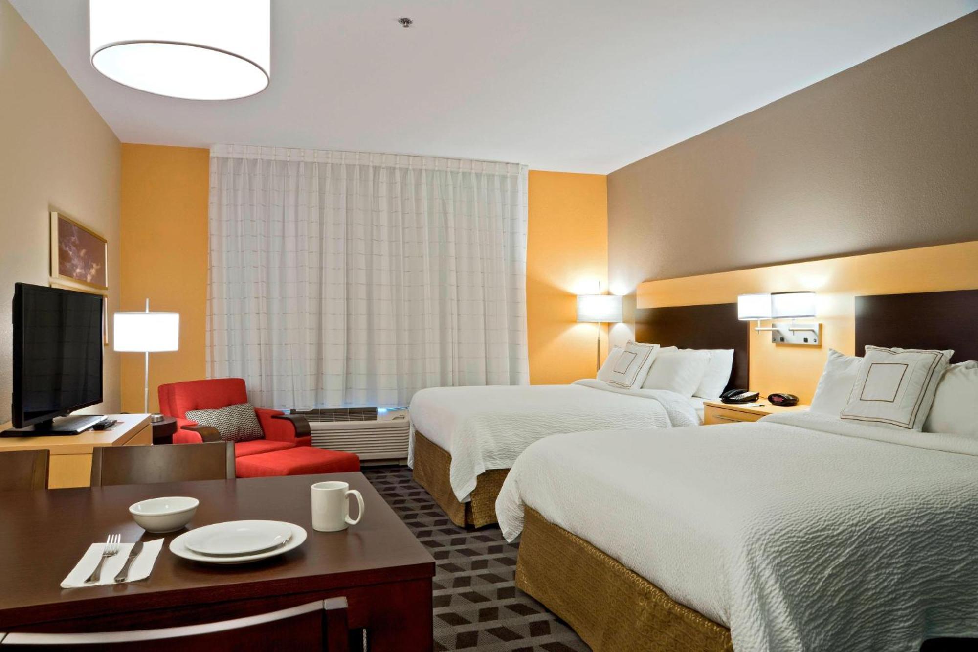 Towneplace Suites By Marriott Dodge City Εξωτερικό φωτογραφία