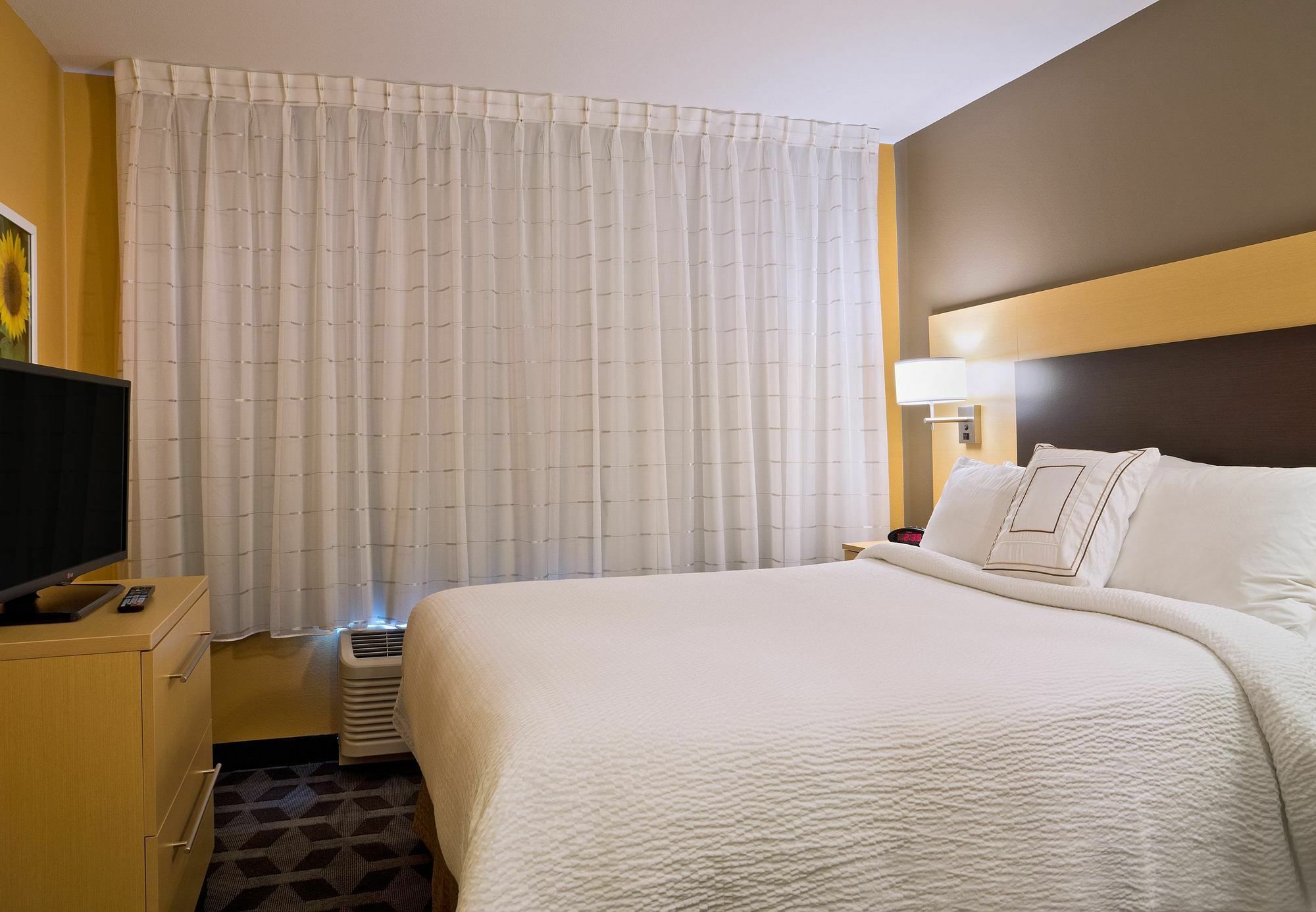 Towneplace Suites By Marriott Dodge City Εξωτερικό φωτογραφία